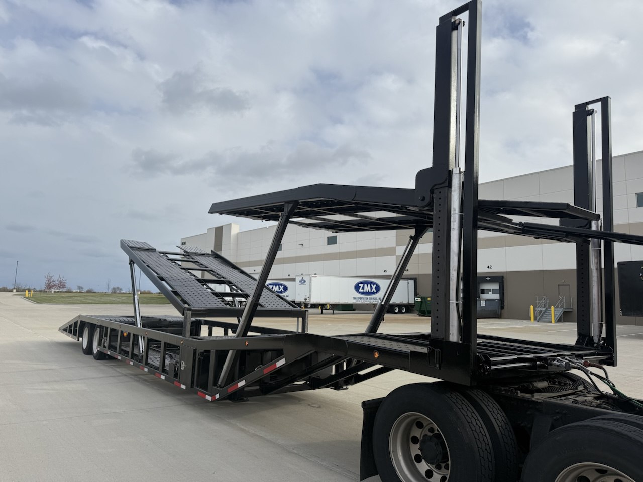 Low Pro Trailer Side View